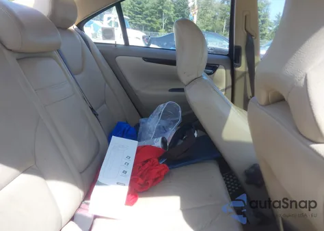 2003 Volvo S60 2.4 из США, поврежденный, VIN YV1RS61T632236720